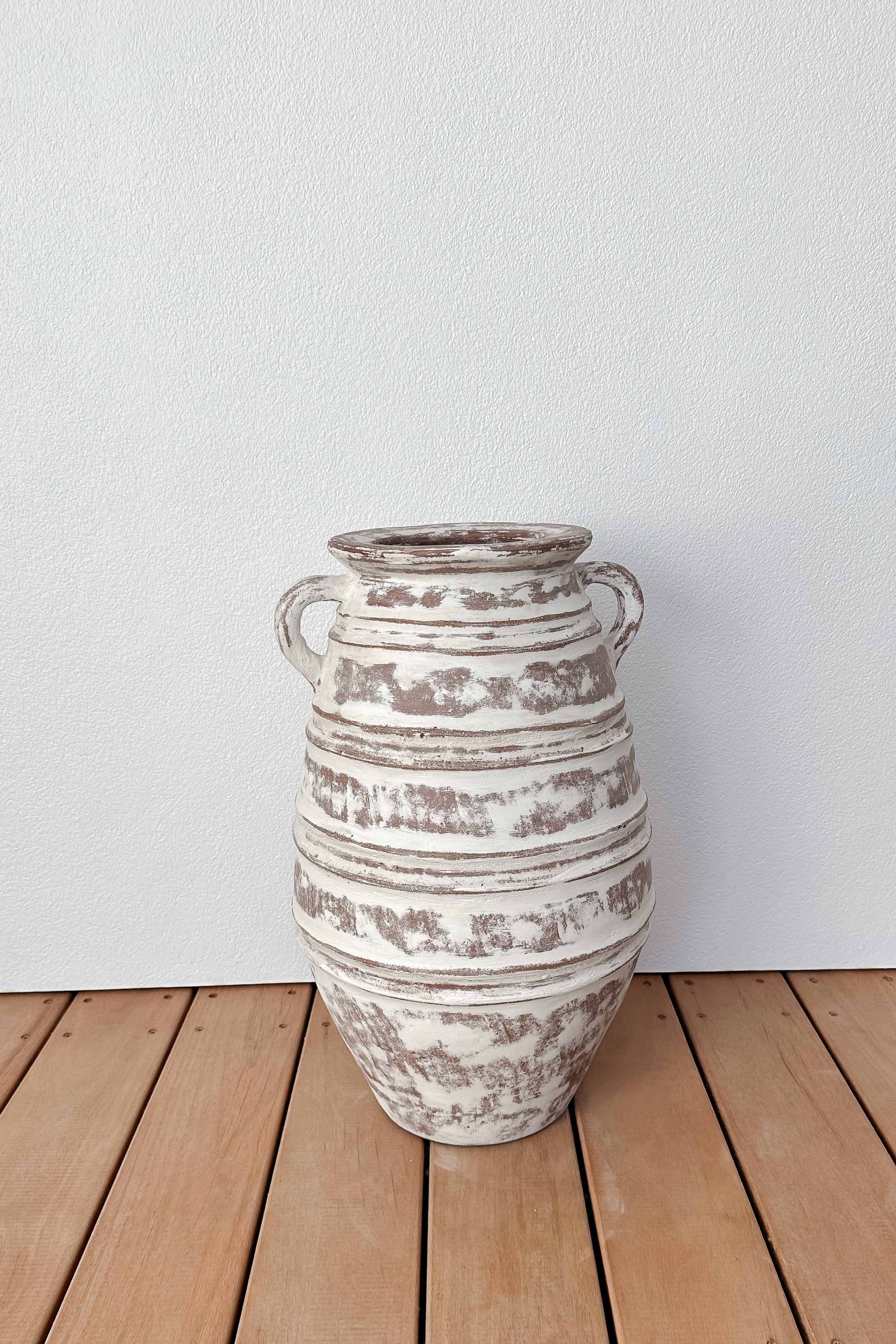 Short Ripple Floor Vase