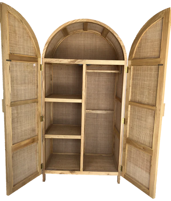 Holiday Cupboard - Half Rail/ Half Shelves