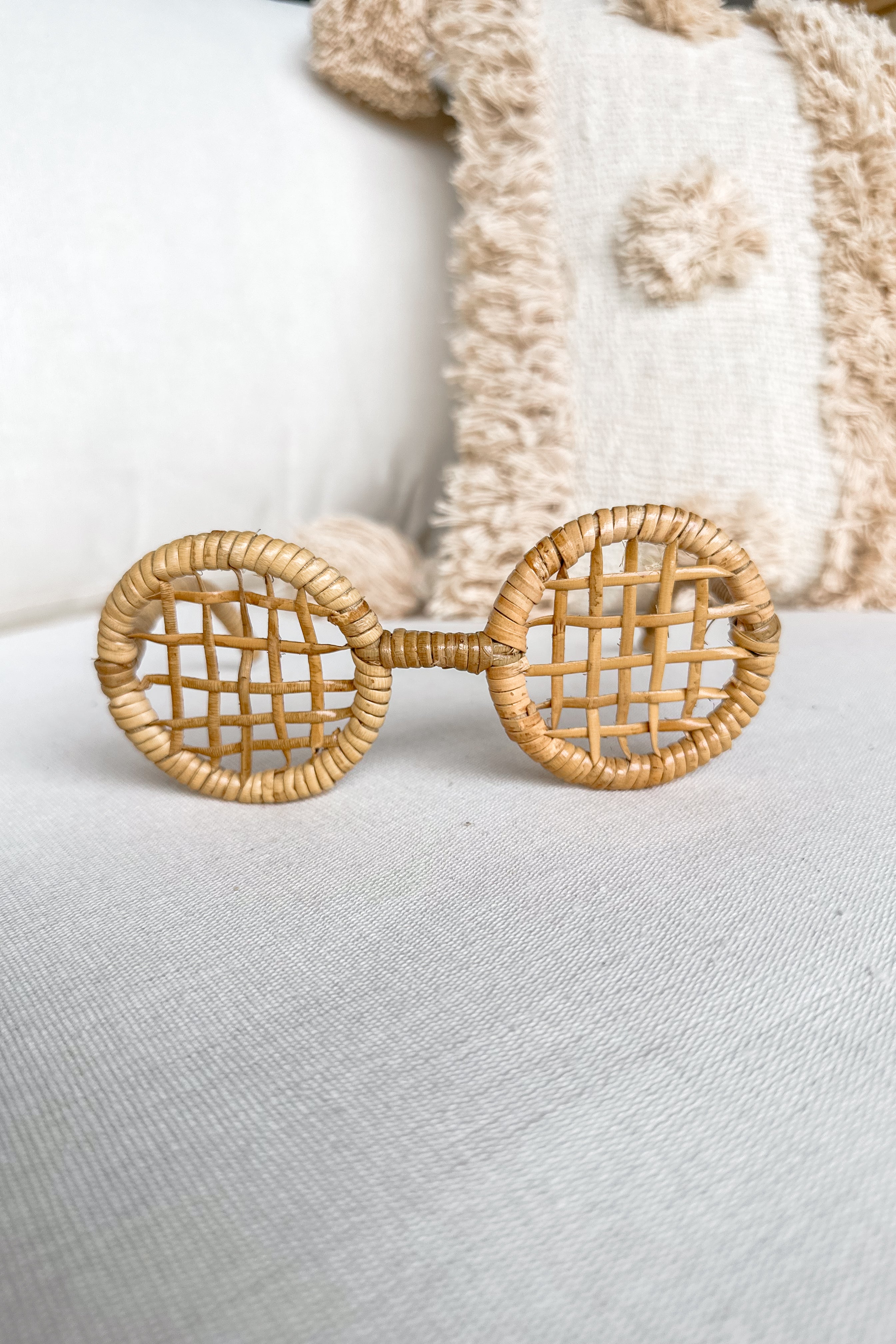 Rattan Specks